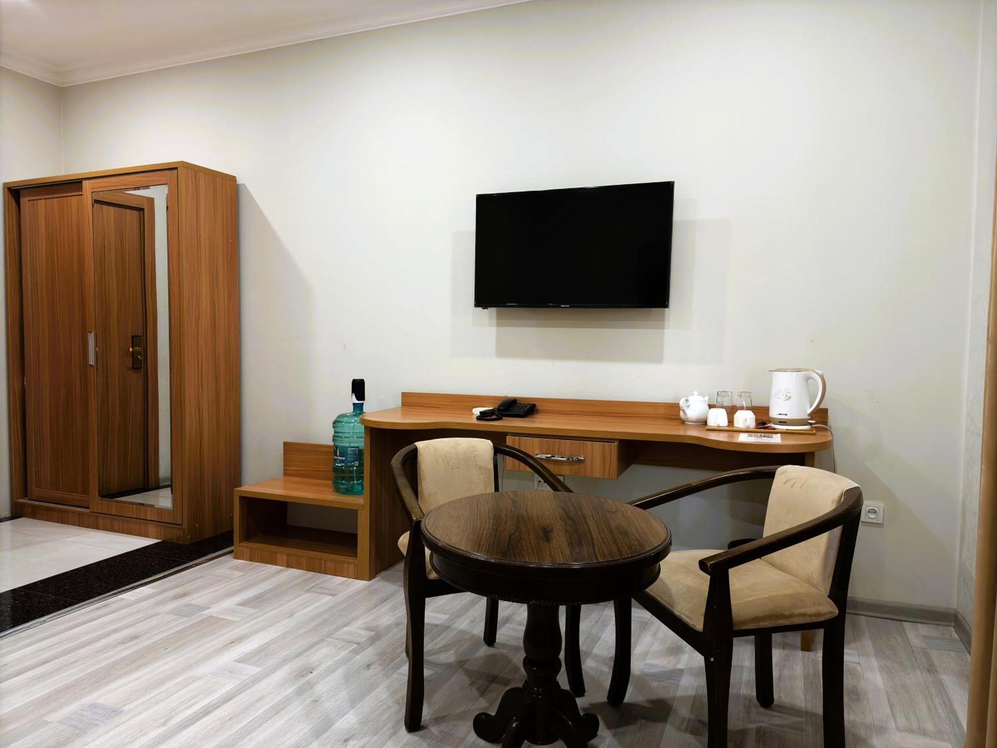 The Moon Tashkent Hotel 외부 사진