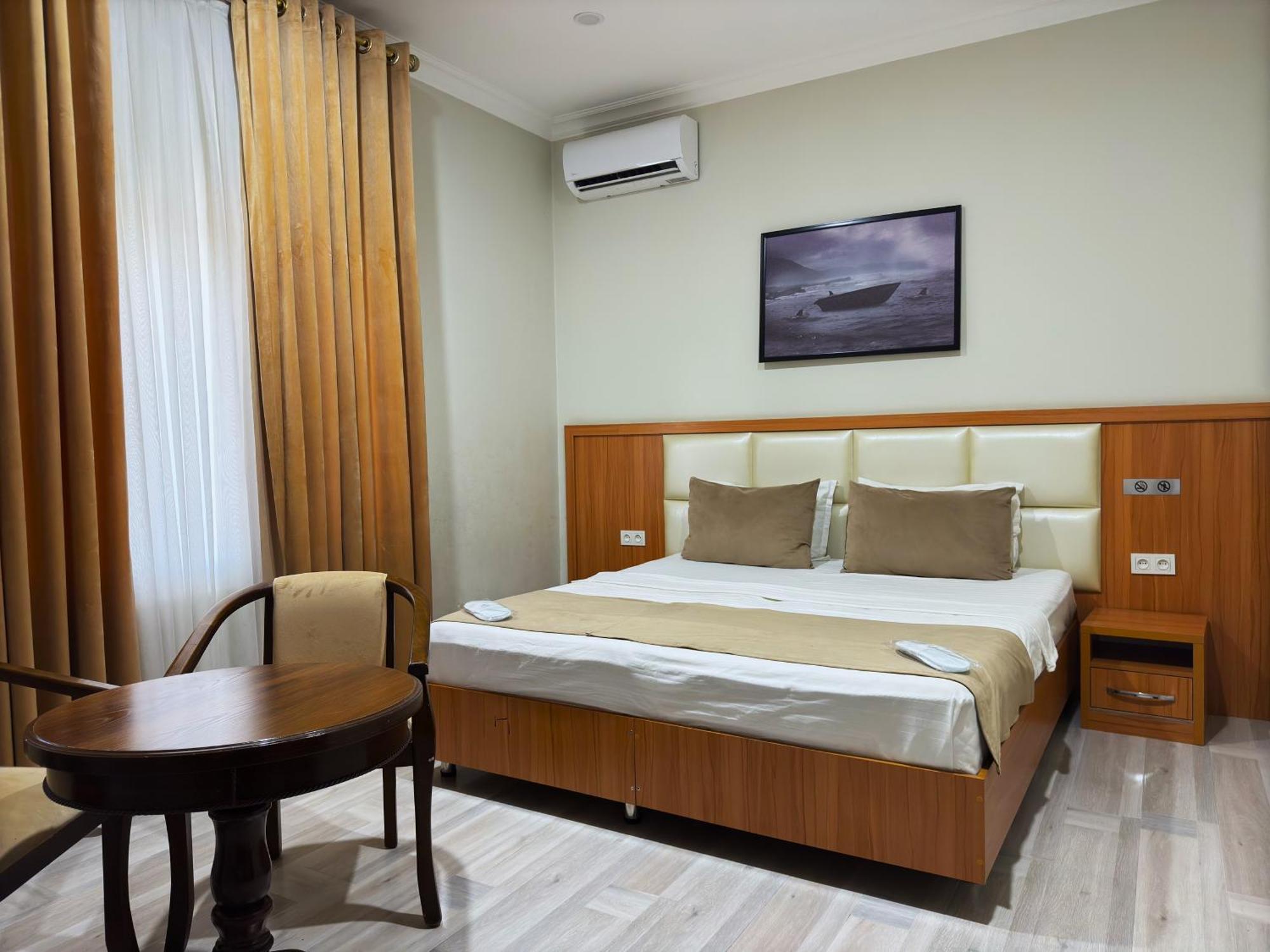 The Moon Tashkent Hotel 외부 사진